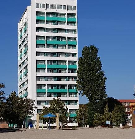 Hotel Riviera Мамая Екстер'єр фото