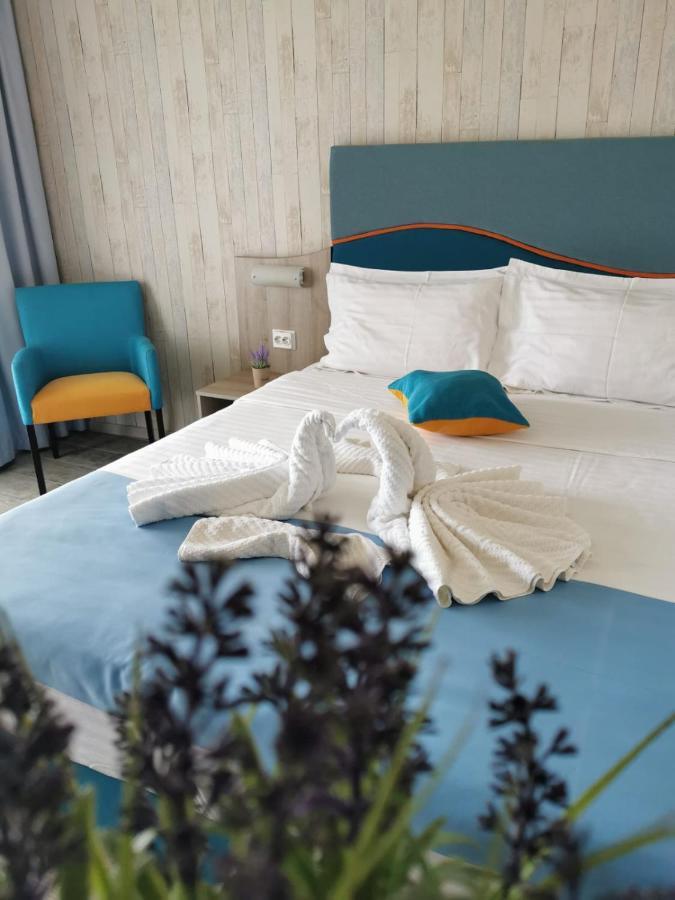 Hotel Riviera Мамая Екстер'єр фото